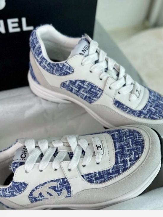 Chanel sneakers - Picture 1 of 6